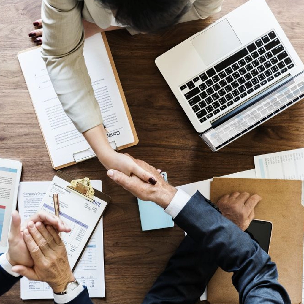 Ventajas del leasing operativo frente a la compra de laptops para empresas